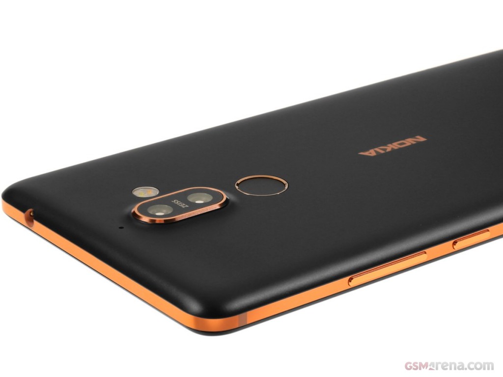 Nokia 7 PLUS