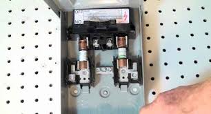 تعمیر اتصالی در فیوز مینیاتوری در کولرگازی-09121507825