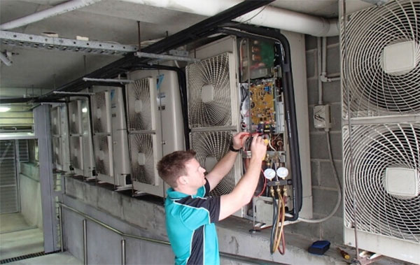تعمیر داکت اسپلیت VRF فوری-09121507825