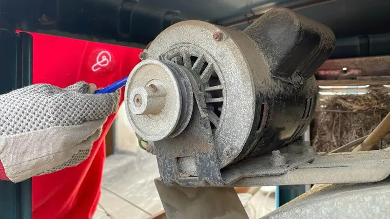 8-8.jpg تعمیر و سرویس کولر آبی در تهران با سرویسکار حرفه ای-09121507825