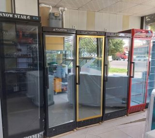 علت خنک نکردن یخچال ویترینی چیست؟-09121507825