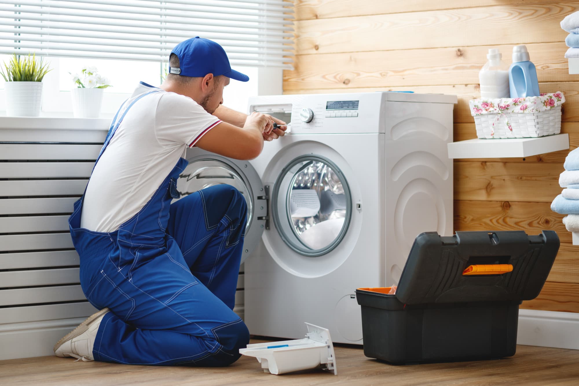 تعمیر ماشین لباسشویی در منزل فوری-09121507825