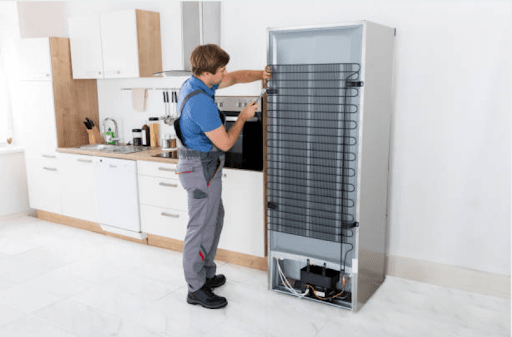 علل داغ شدن بیش از حد موتور یخچال چیست؟ 09121507825